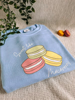 Charger l&#39;image dans la galerie, CREWNECK « SWEET LIKE MACAROONS »
